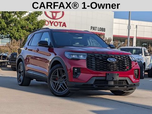 Used 2025 Ford Explorer ST AWD/4WD image 2