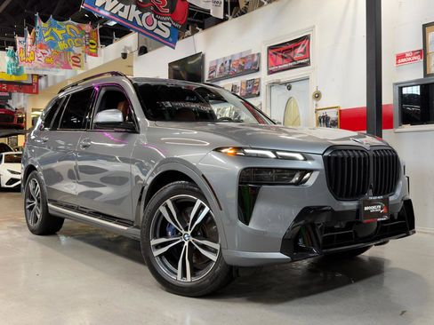 Used 2023 BMW X7 xDrive40i w/ Executive Package image 1