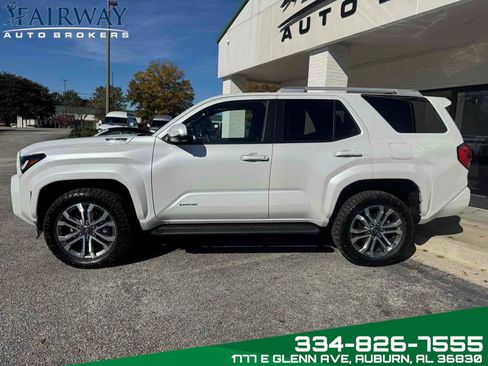 Used 2025 Toyota 4Runner Limited image 9
