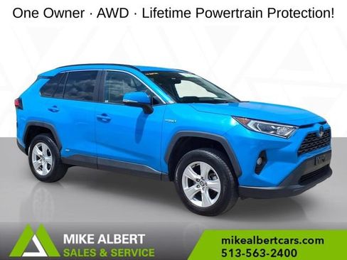 Used 2021 Toyota RAV4 XLE AWD/4WD image 1