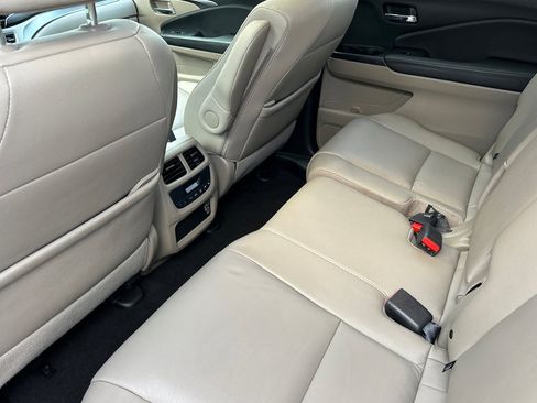 Used 2022 Honda Pilot Special Edition image 4