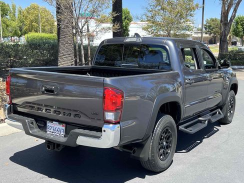 Used 2023 Toyota Tacoma SR5 RWD image 12