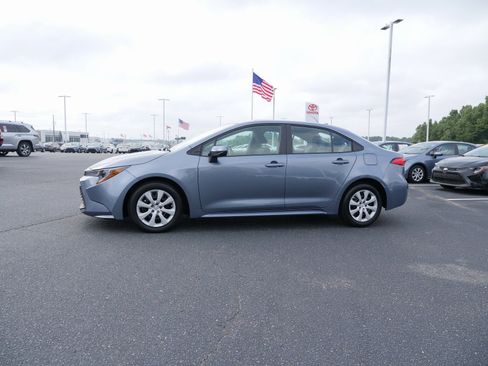 Used 2024 Toyota Corolla LE image 7
