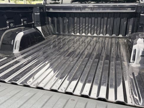 Used 2022 Chevrolet Silverado 1500 Custom RWD image 29