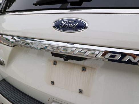 Used 2021 Ford Expedition King Ranch w/ Cargo Package RWD image 11