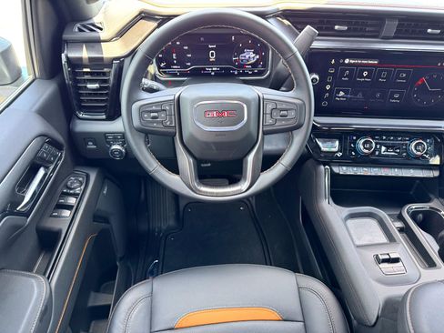 Used 2024 GMC Sierra 2500 AT4 w/ AT4 Premium Plus Package image 24