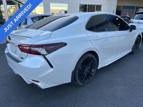 Used 2022 Toyota Camry XSE w/ Carpet Mat Package (TMS) FWD image 3