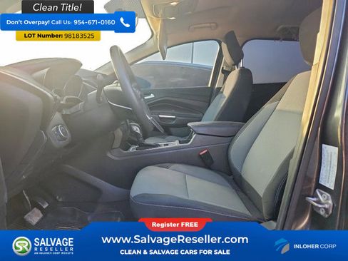 Used 2019 Ford Escape SE image 9