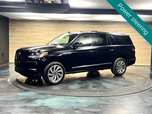 Used 2023 Lincoln Navigator L Reserve AWD/4WD image 9