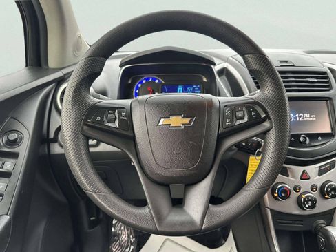 Used 2015 Chevrolet Trax LT FWD image 25