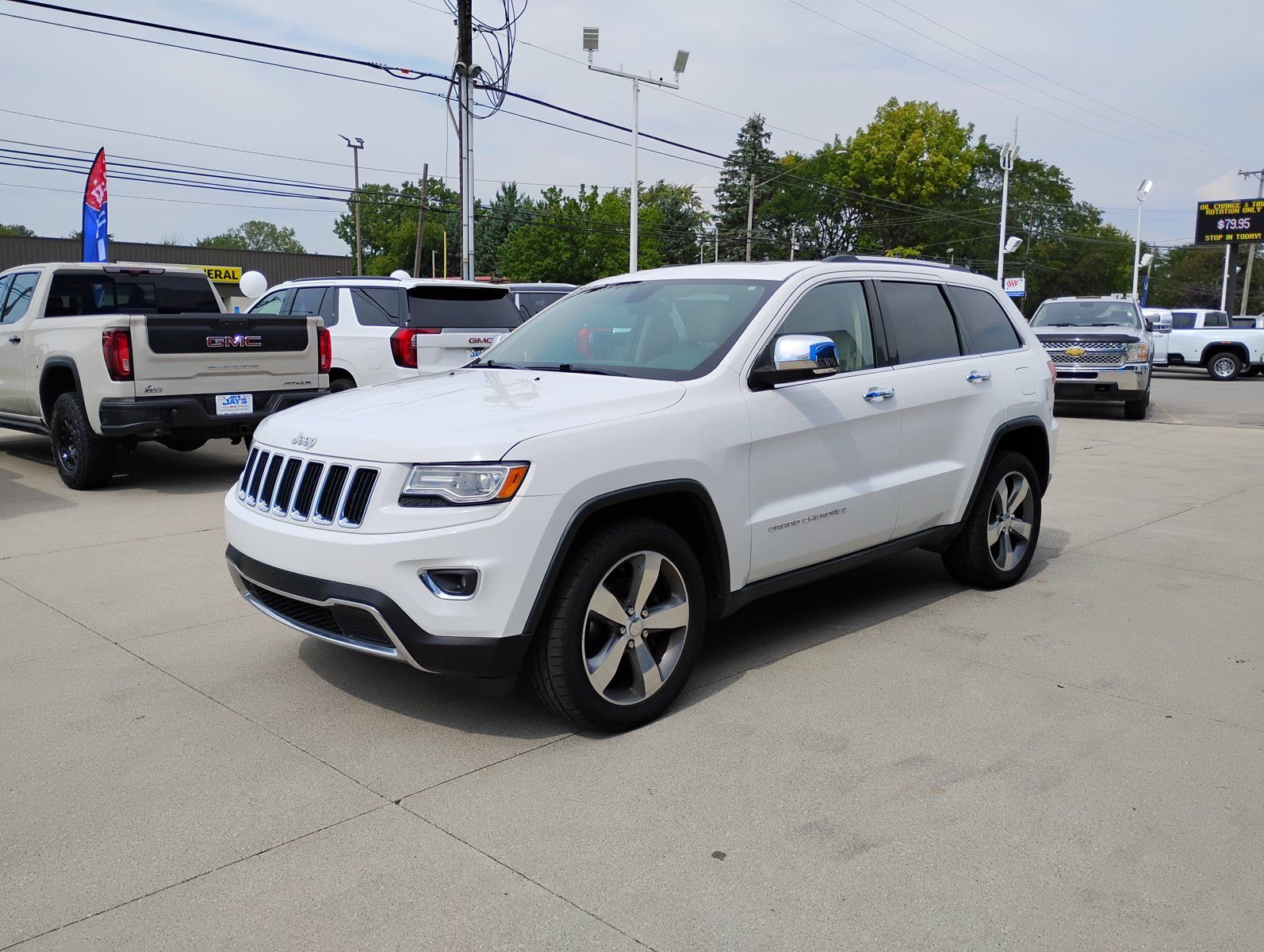 Used 2014 Jeep Grand Cherokee Limited w/ Luxury Group II AWD/4WD image 13