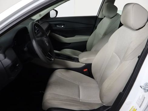 Used 2025 Honda Accord SE image 14