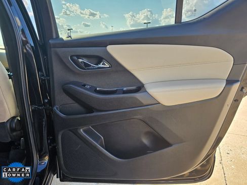 Used 2023 Chevrolet Traverse LS w/ Safety Package FWD image 31