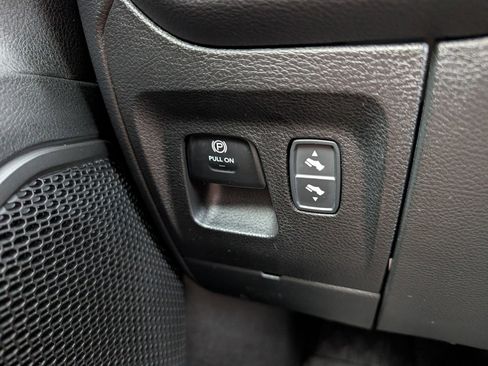 New 2026 RAM 1500 4x4 Crew Cab image 36