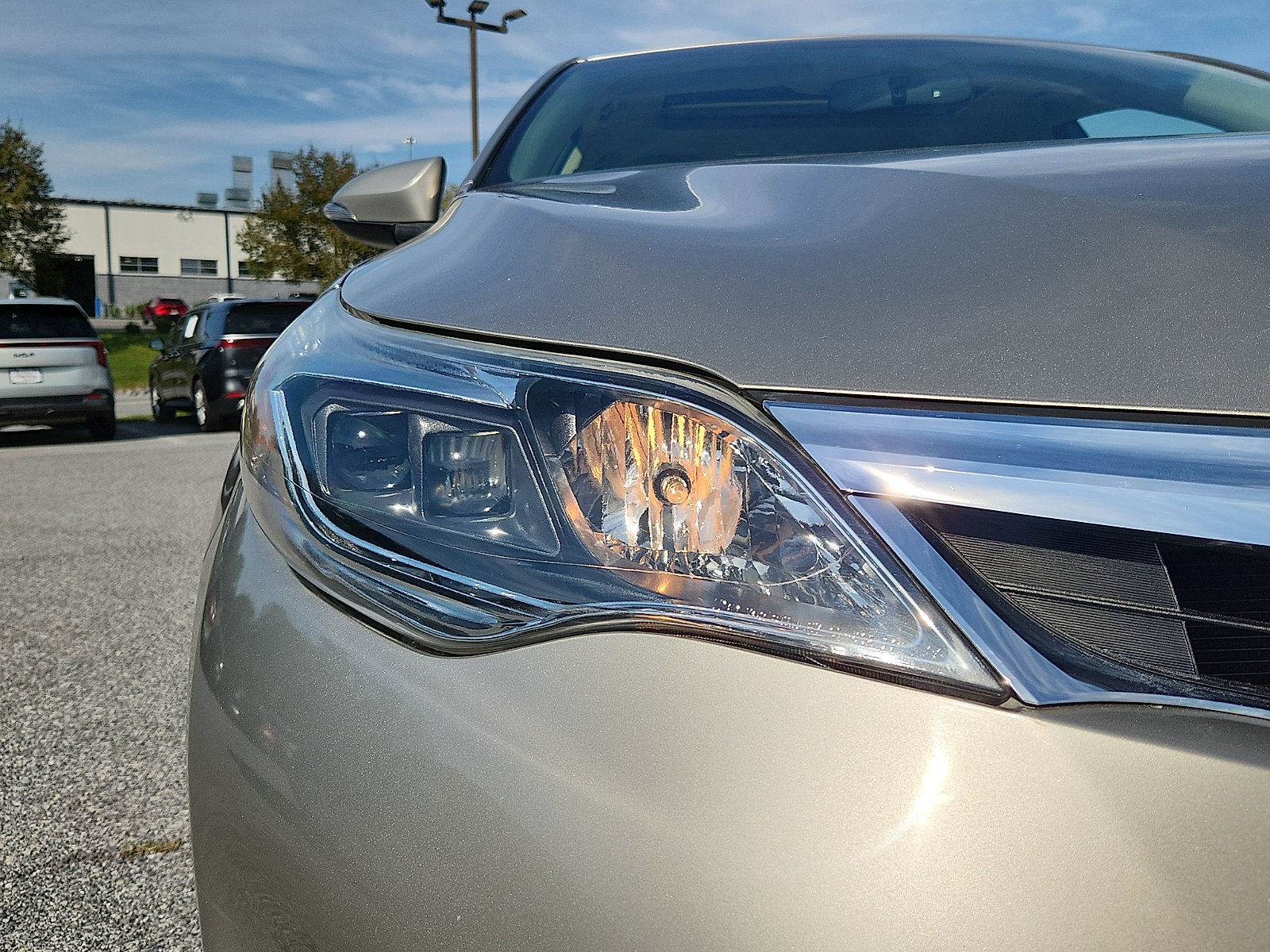 Used 2015 Toyota Avalon XLE Touring FWD image 9