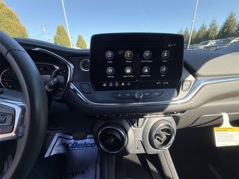 Used 2023 Chevrolet Blazer LT w/ Convenience Package image 11