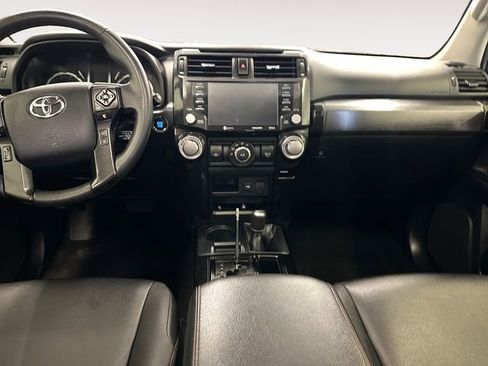 Used 2021 Toyota 4Runner TRD Off-Road Premium w/ Moonroof Package AWD/4WD image 10
