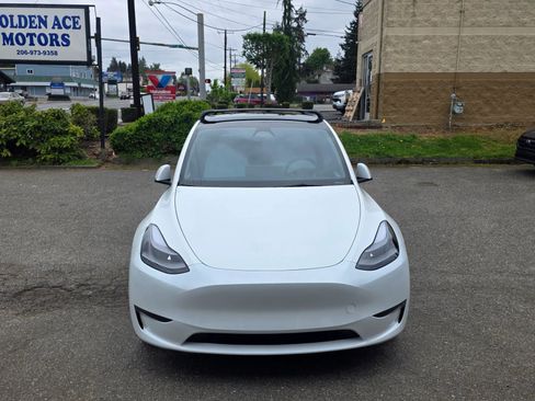 Used 2023 Tesla Model Y Performance AWD/4WD image 2