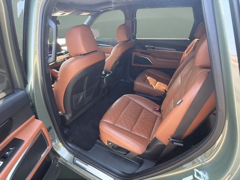 Used 2024 Kia Telluride SX Prestige X-Pro AWD/4WD image 14