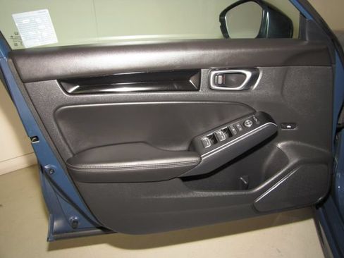 Certified 2025 Honda Civic Sport Touring image 11