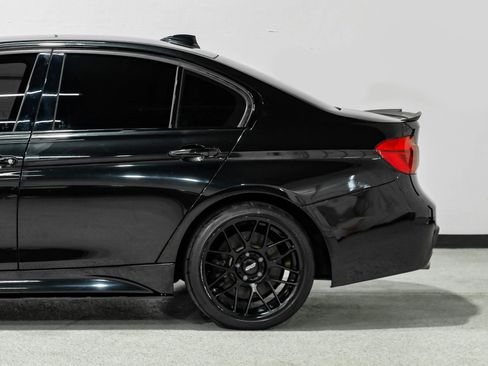 Used 2017 BMW 340i Sedan RWD image 15