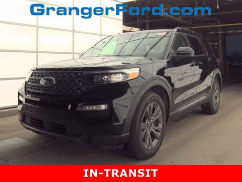 Used 2023 Ford Explorer XLT w/ Equipment Group 202A image 1