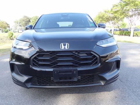 Used 2025 Honda HR-V Sport image 5
