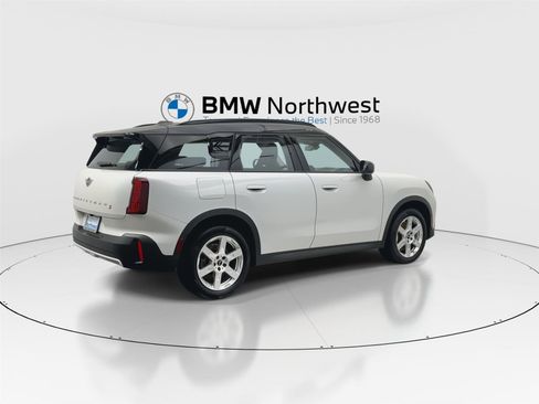 Used 2025 MINI Cooper Countryman S image 3