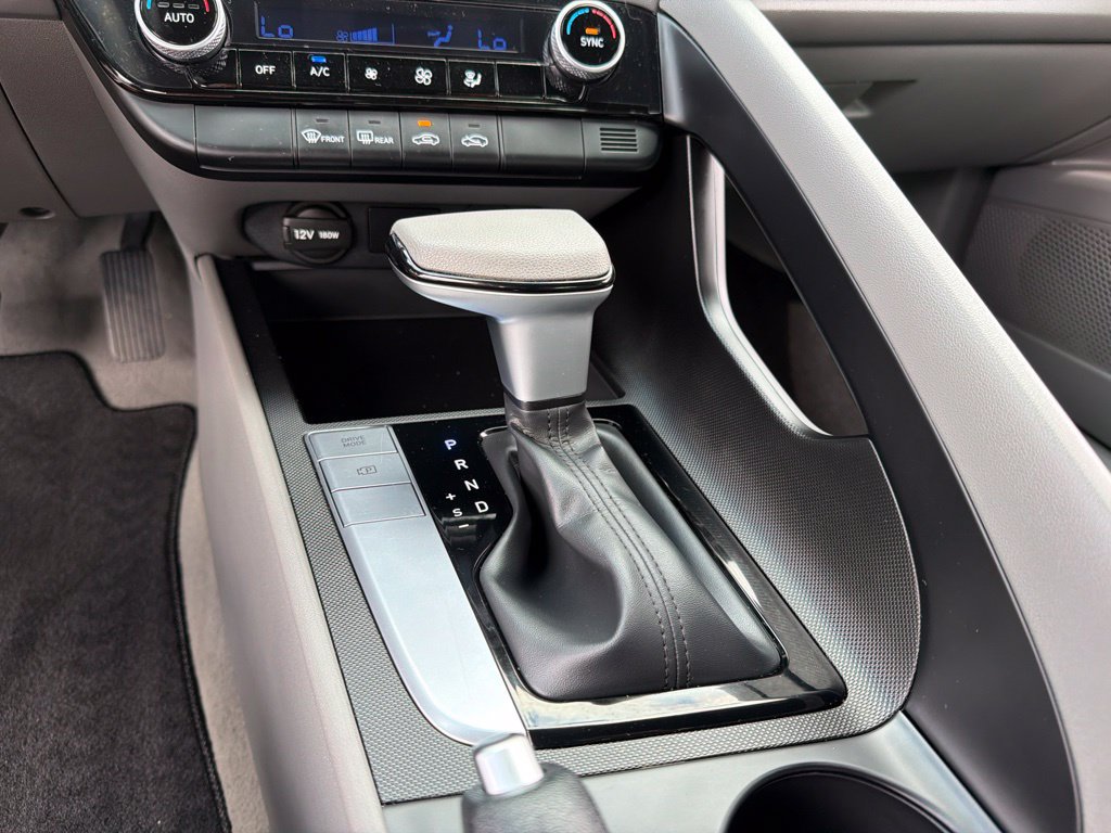 Certified 2024 Hyundai Elantra SEL FWD image 19
