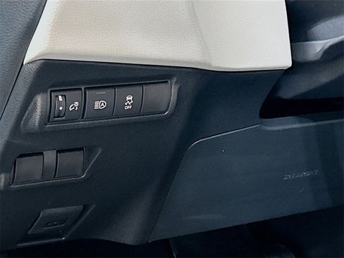 New 2026 Toyota Corolla Cross LE image 10