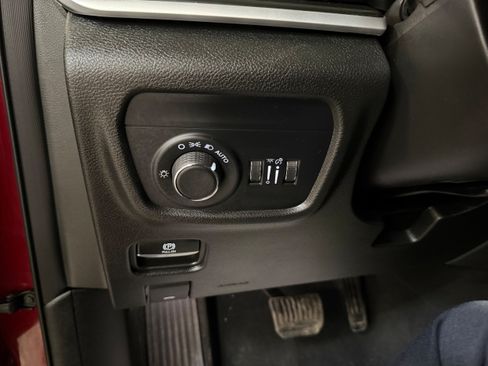 Used 2025 Jeep Grand Cherokee L Altitude AWD/4WD image 54