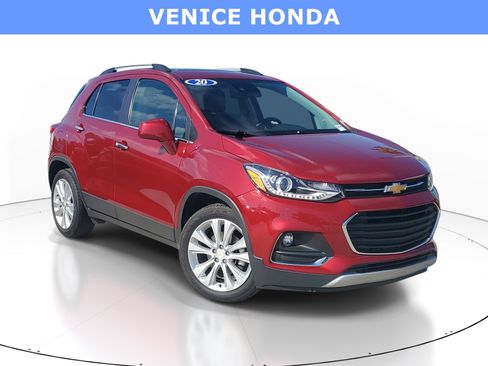 Used 2020 Chevrolet Trax Premier FWD image 1