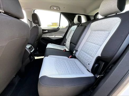 Used 2024 Chevrolet Equinox LS FWD image 15