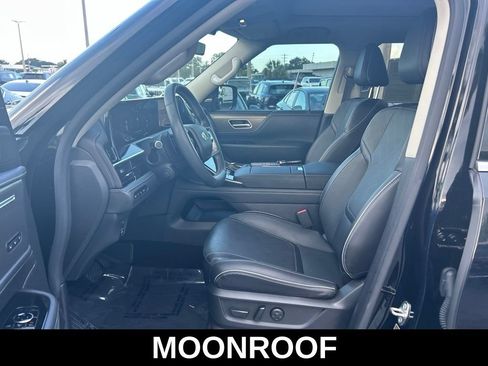 Used 2025 INFINITI QX80 Luxe RWD image 10