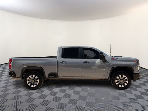 Used 2024 Chevrolet Silverado 2500 Custom w/ Custom Convenience Package image 5