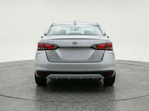 Used 2025 Nissan Versa SV FWD image 7