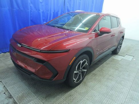 New 2026 Chevrolet Equinox EV LT image 3