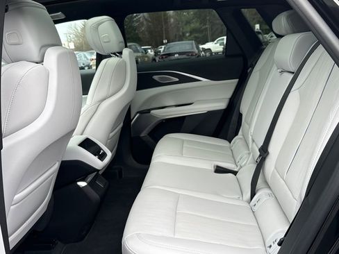 New 2026 Cadillac Lyriq Premium Luxury image 8