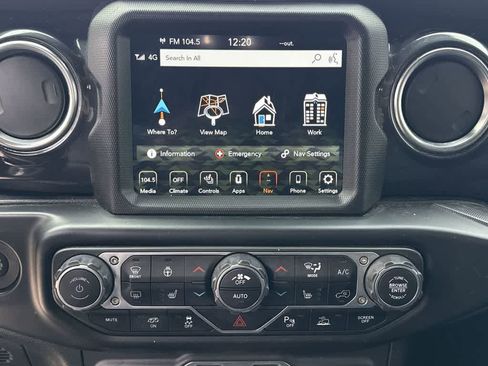 Used 2022 Jeep Wrangler Unlimited Rubicon w/ Trailer Tow Package image 19