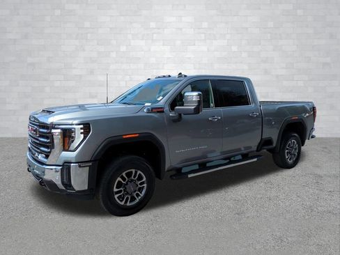 Used 2025 GMC Sierra 2500 SLT w/ SLT Premium Package image 9