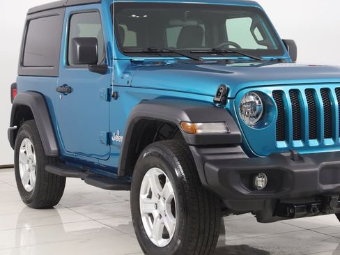 Used 2020 Jeep Wrangler Sport image 36