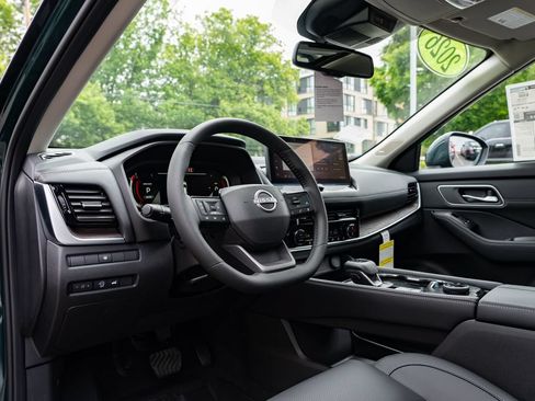 New 2026 Nissan Rogue Platinum AWD/4WD image 22