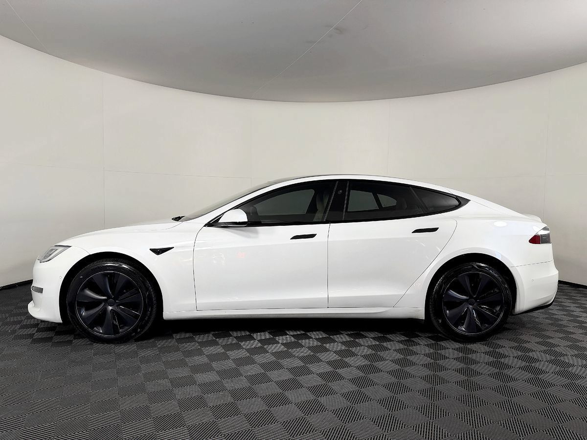 Used 2022 Tesla Model S AWD/4WD image 18