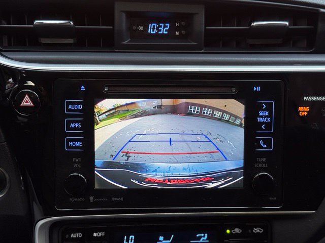 Used 2017 Toyota Corolla SE w/ SE Premium Package FWD image 27