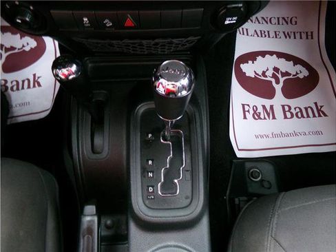 Used 2017 Jeep Wrangler Unlimited Sport w/ Quick Order Package 24S image 8