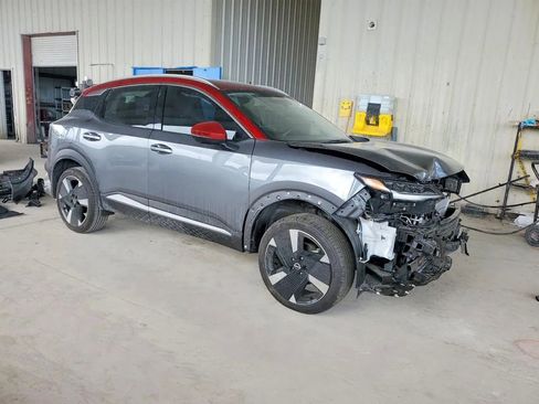 Used 2025 Nissan Kicks SR w/ SR Premium Package FWD image 1