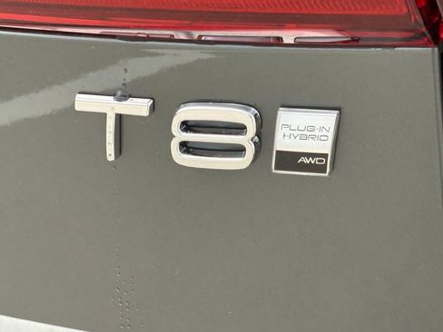 New 2026 Volvo XC60 T8 Plus w/ Protection Package Premier image 8