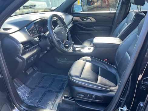 Used 2023 Chevrolet Traverse Premier w/ Redline Edition AWD/4WD image 22