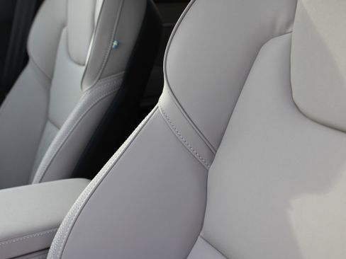 New 2026 Volvo XC90 B5 Core AWD/4WD image 35