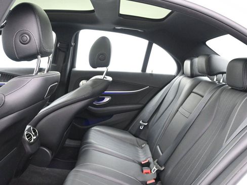 Used 2018 Mercedes-Benz E 300 4MATIC image 10